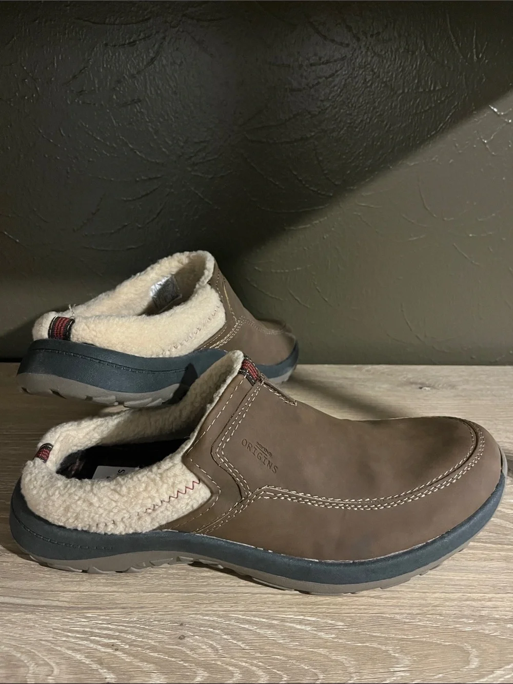 Men’s Size 10 Earth Origins Daxton Clog Slip-On Shoes - Chestnut Brown Colorway